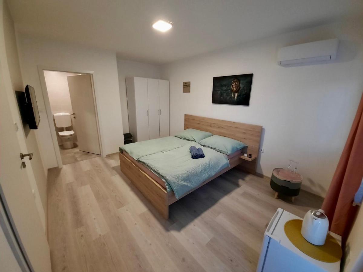Rooms Optim Ptuj Luaran gambar