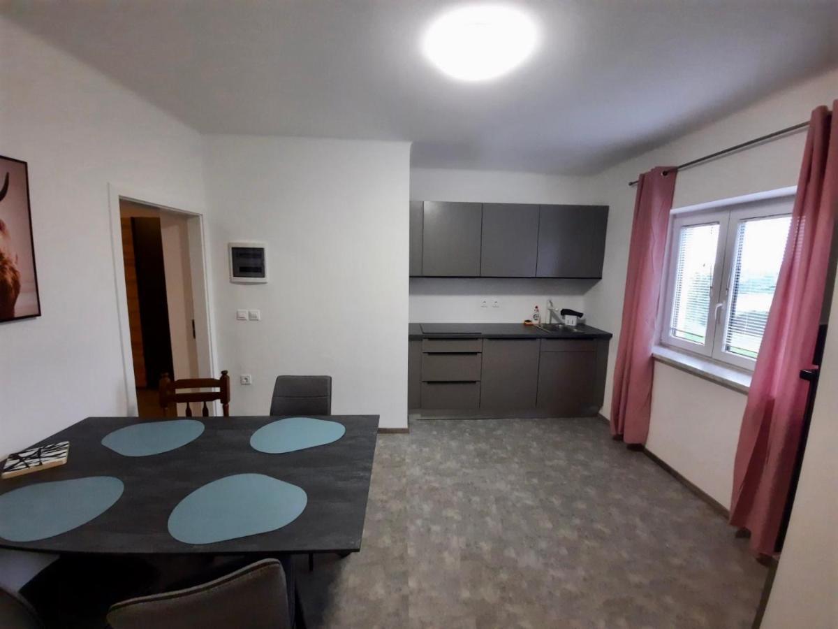 Rooms Optim Ptuj Luaran gambar